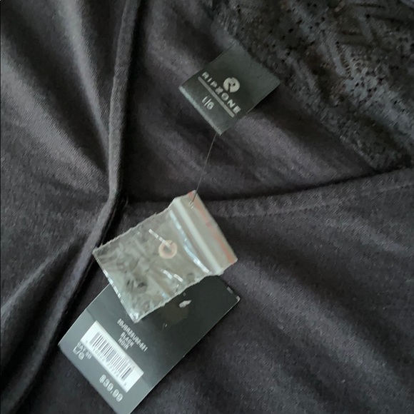 RIP ZONE || Lace Edged Romper - Picture 4 of 5